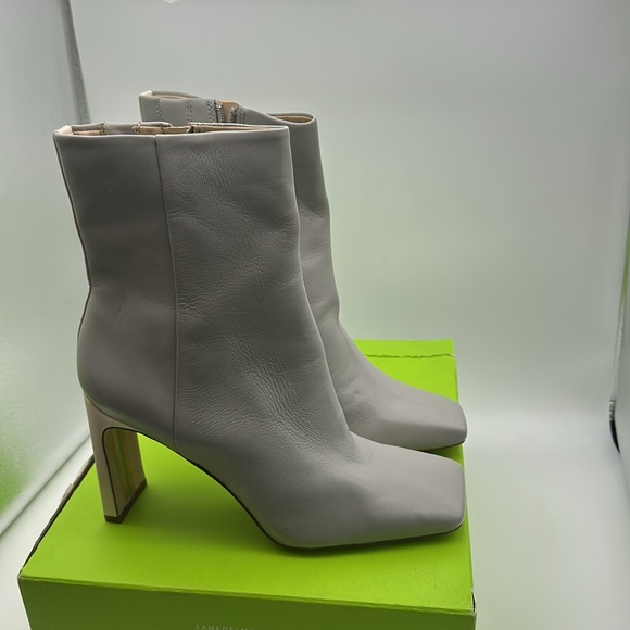 Sam Edelman Shoes - NWT SAM EDELMAN ANIKA PEBBLE GRET LEA heeled boots size 10